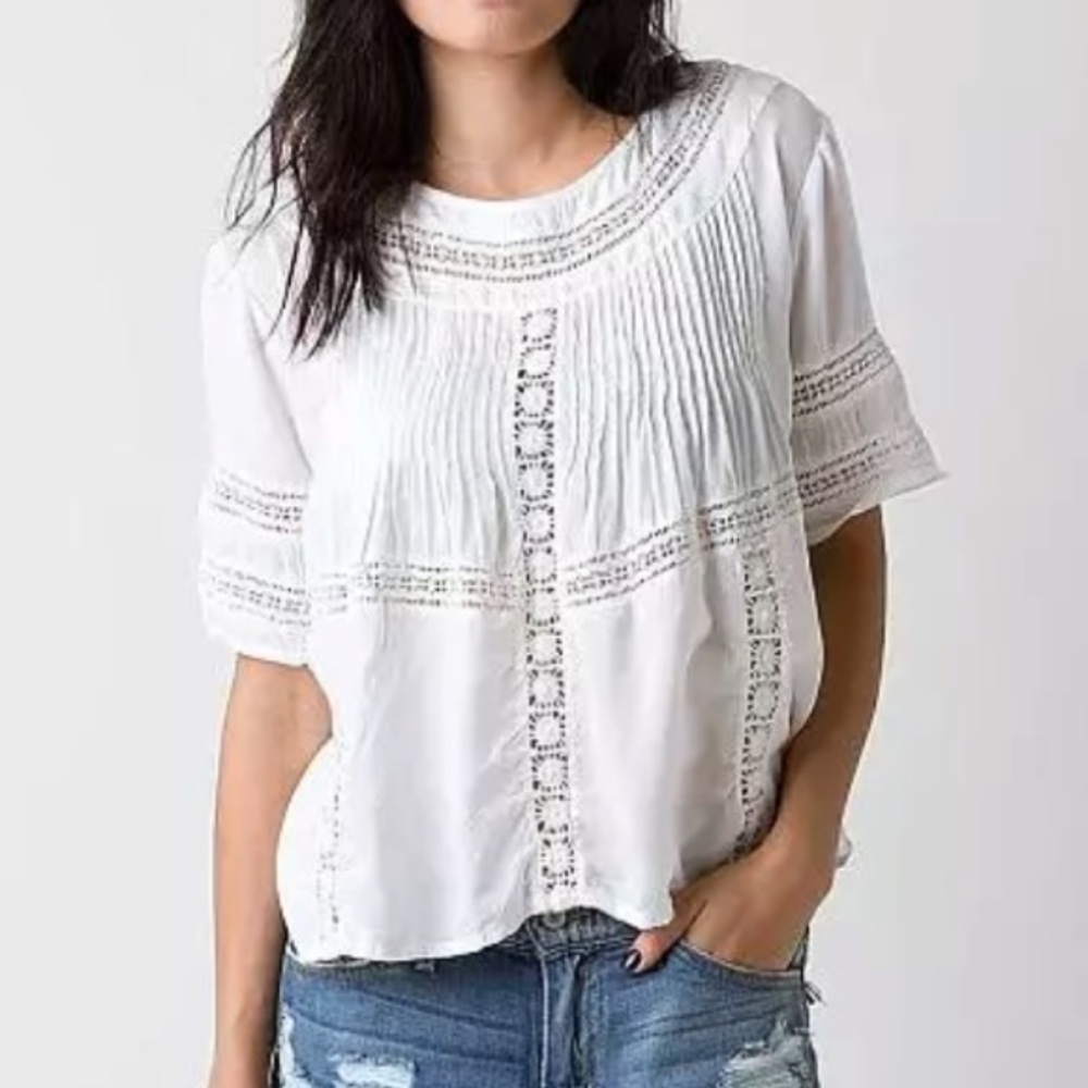 Amuse Society white Clove Top crochet detail from buckle size small - Picture 3 of 6